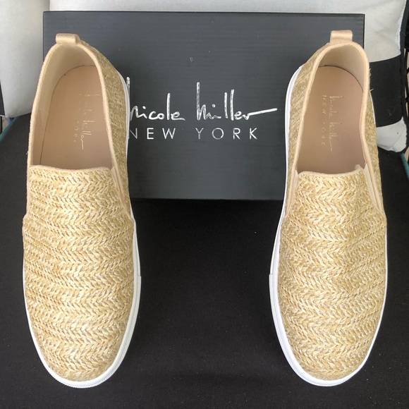 NICOLE MILLER Tonnille Raffia Slip On Sneakers 9 NIB - Picture 4 of 14